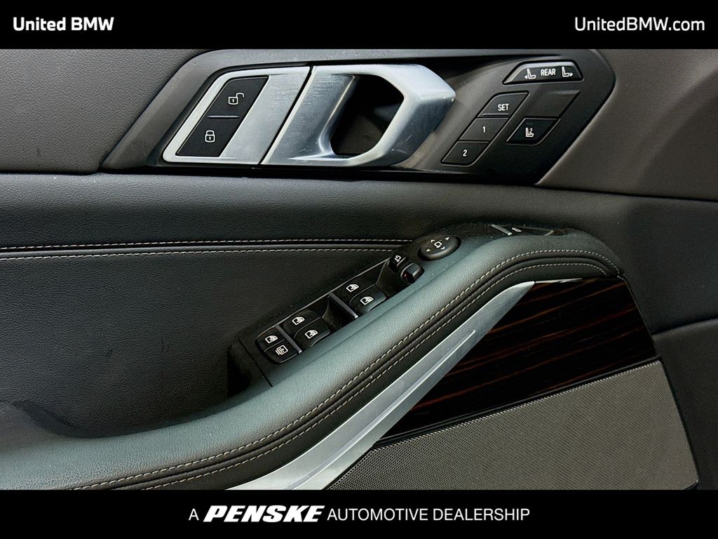 Thumbnail: 2026 BMW X7 - 3