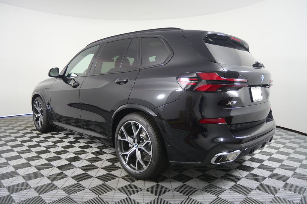 Thumbnail: 2026 BMW X5 - 6