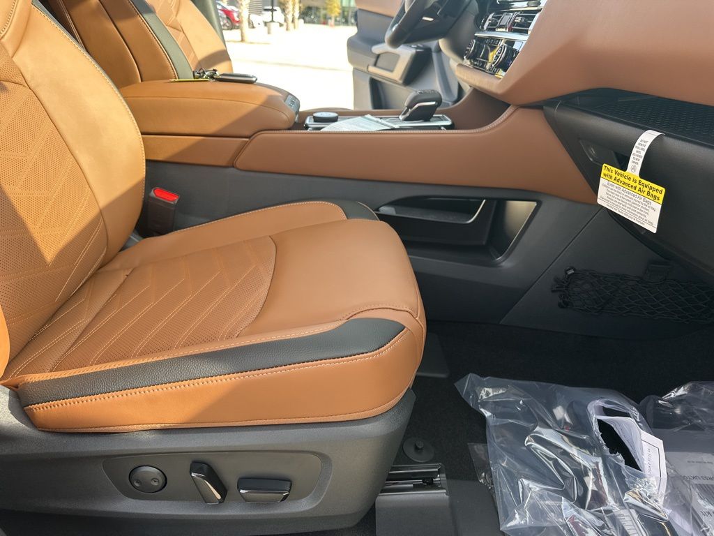2025 Obsidian Green Pearl Nissan Pathfinder Platinum 4X4 SUV