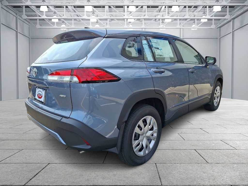 2025 Toyota Corolla Cross L 3