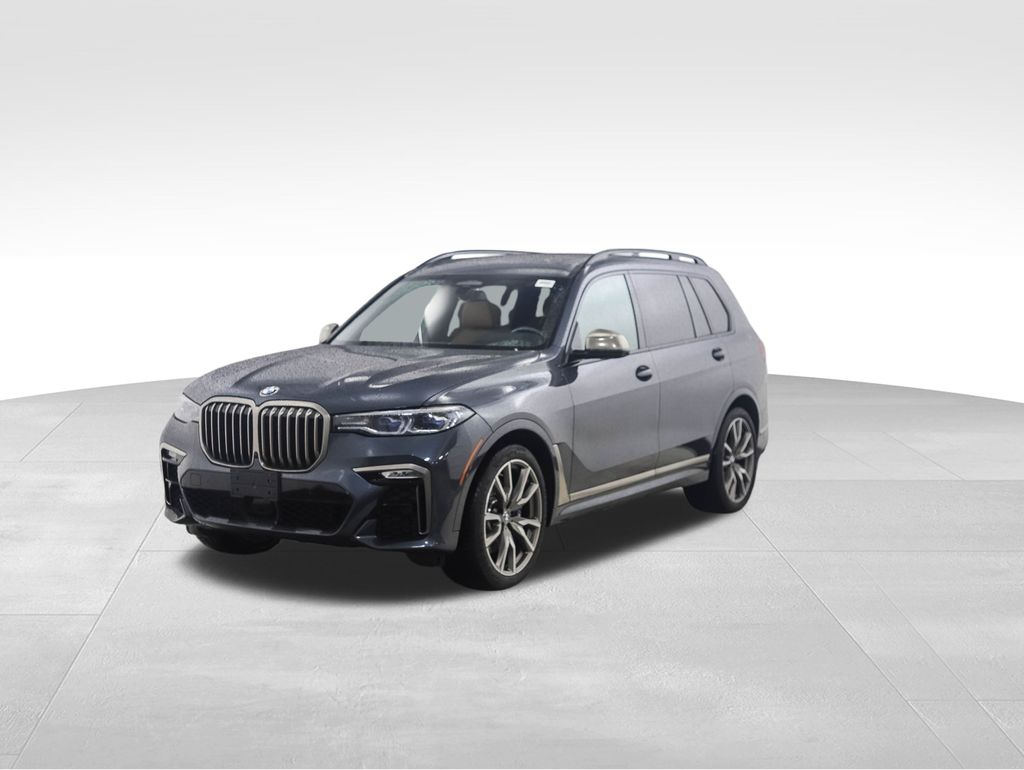 2022 BMW X7 M50i Hero Image