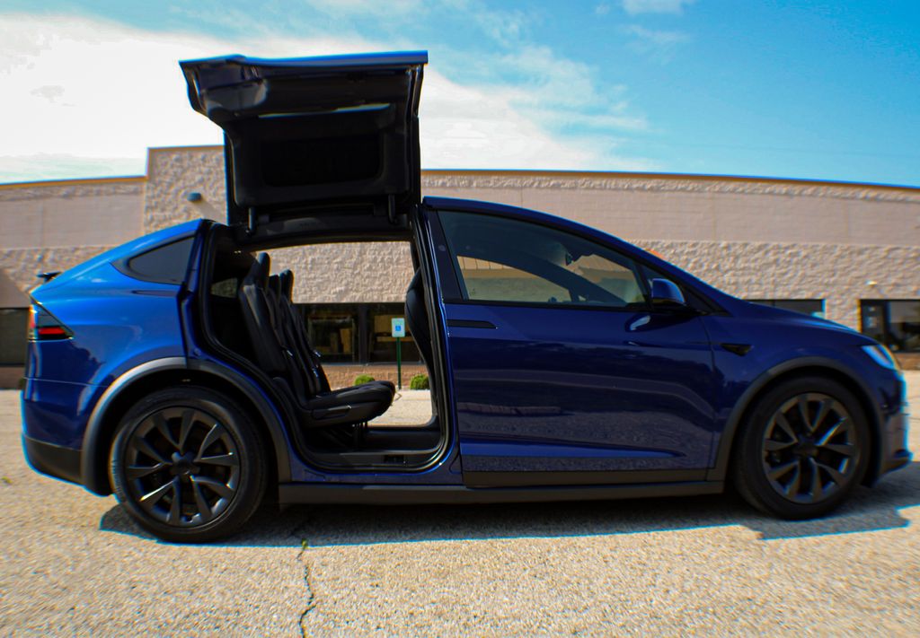 Exterior 4