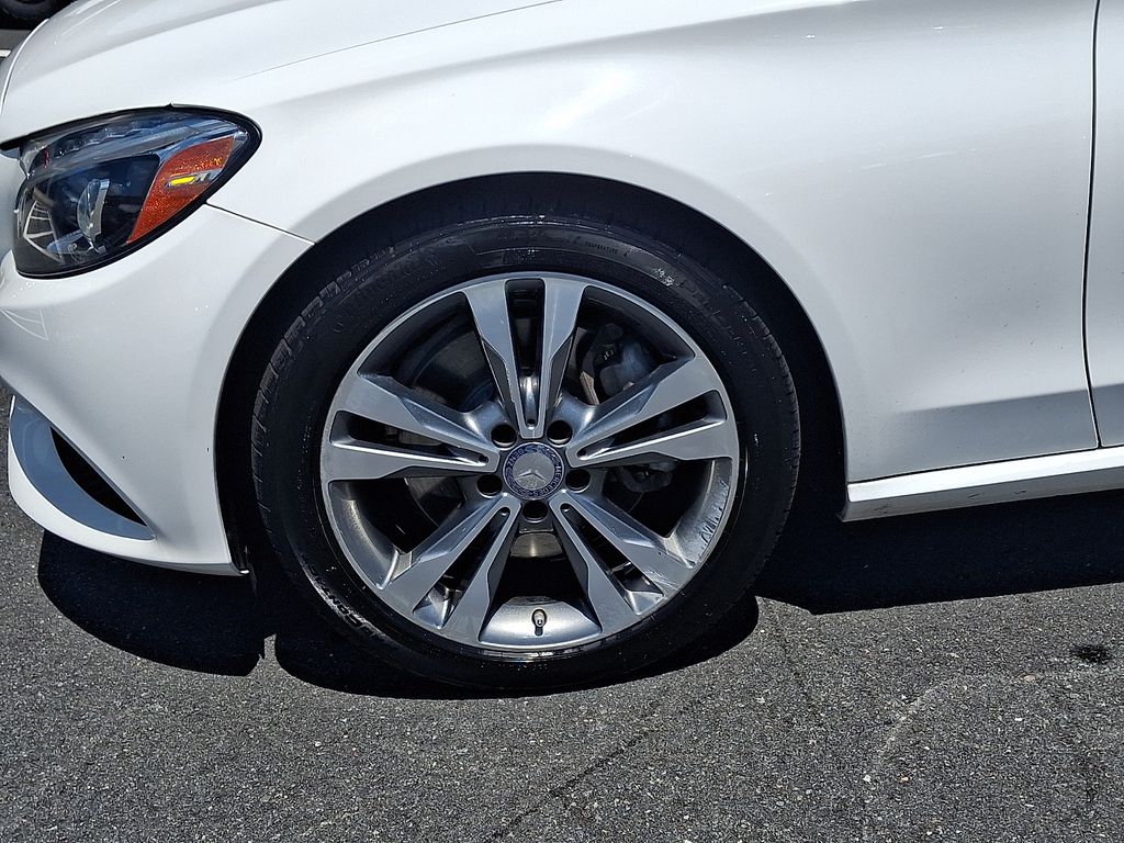 Thumbnail: 2017 Mercedes-Benz C-Class - 8