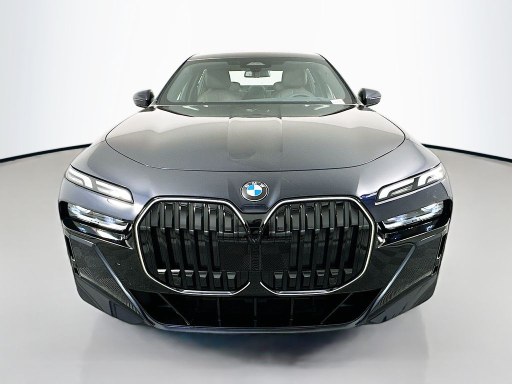 Thumbnail: 2026 BMW 7 Series - 2