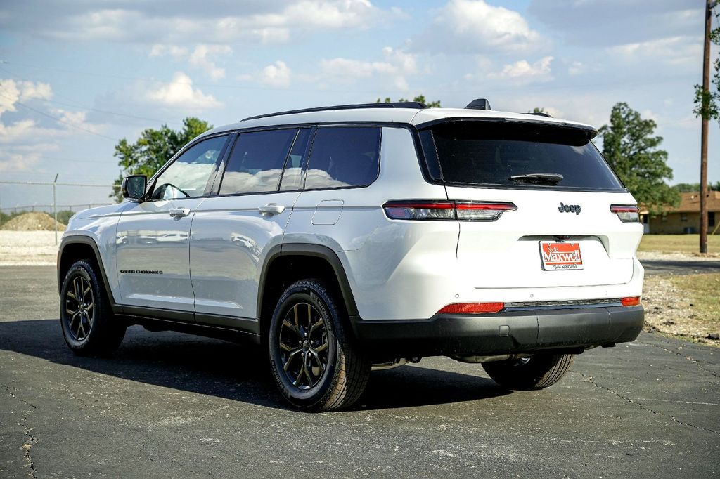 New Car 2025 Jeep Grand Cherokee L  Altitude X For Sale Under $50,000 In Taylor, Texas