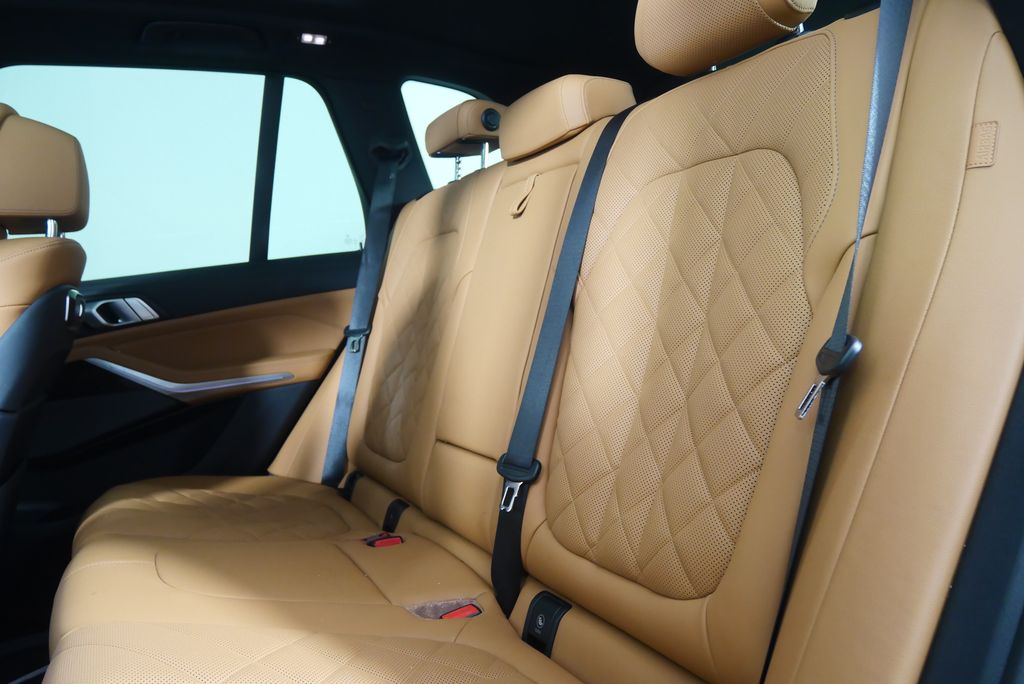 Thumbnail: 2025 BMW X5 - 16