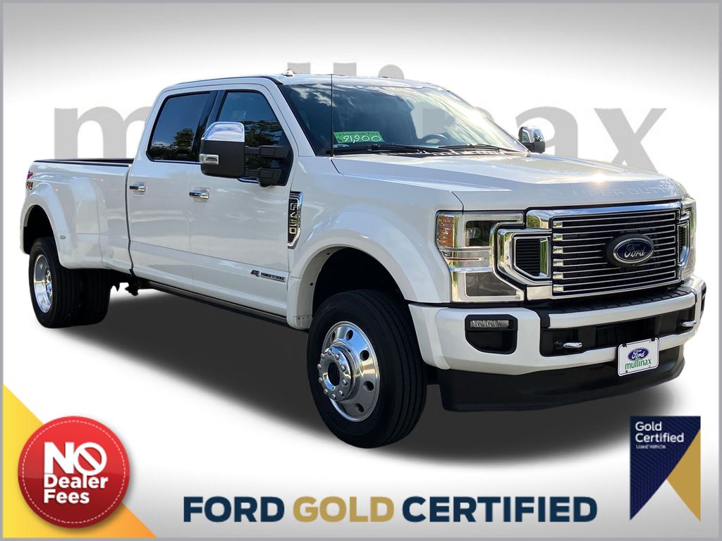 2022 Ford F-450 Super Duty Platinum's photo