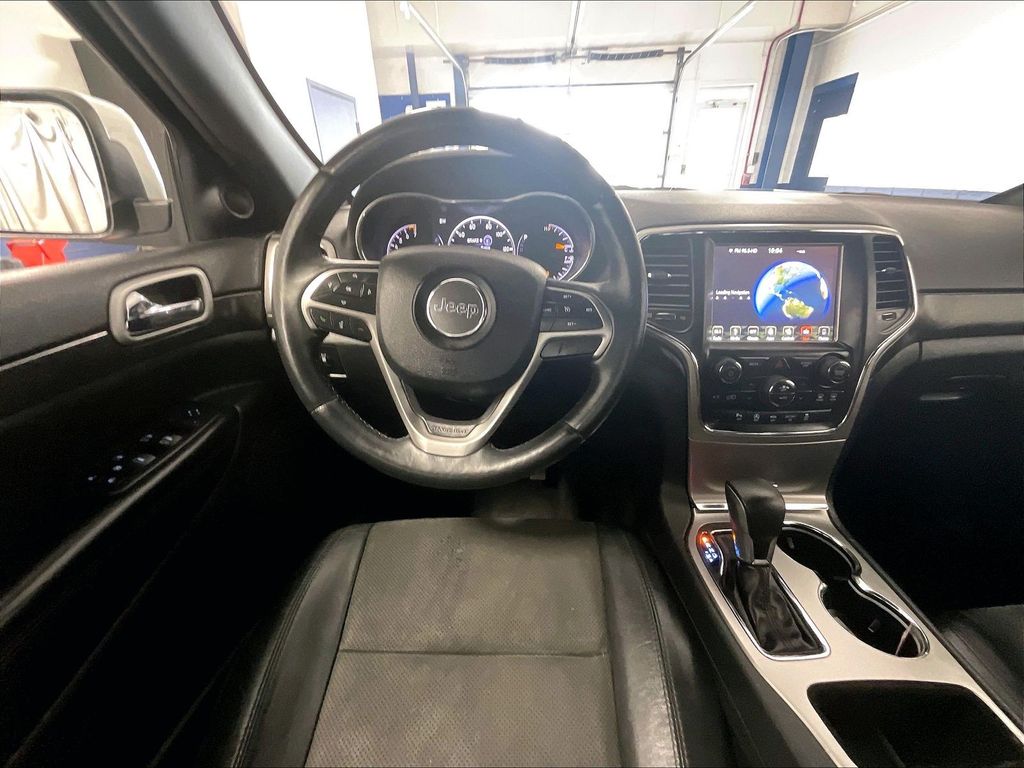 2018 Jeep Grand Cherokee — photo 17