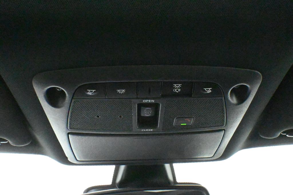 Thumbnail: 2021 Nissan Maxima - 22