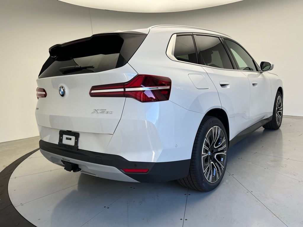 Thumbnail: 2026 BMW X3 - 3