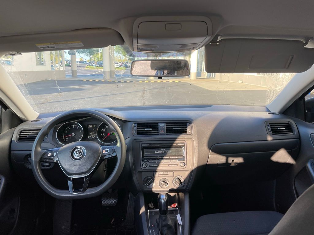 Thumbnail: 2015 Volkswagen Jetta - 5