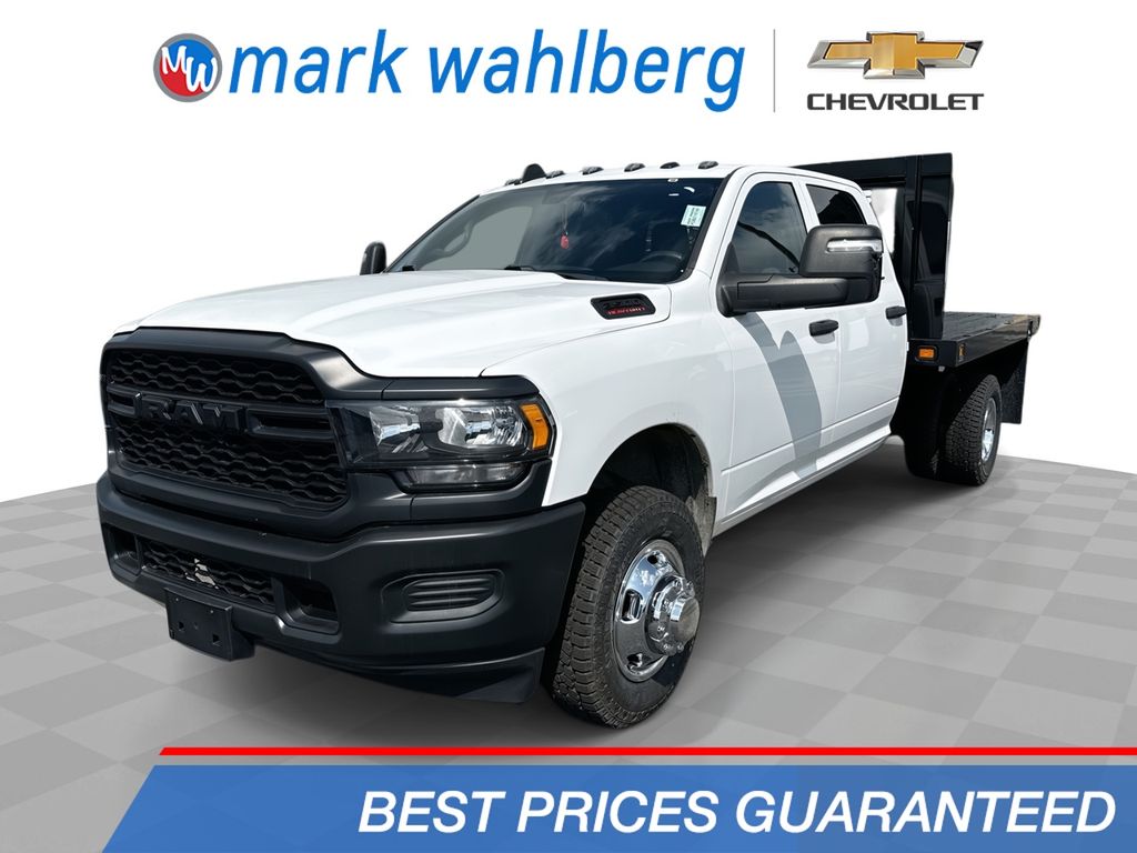 2024 RAM 3500 Chassis Tradesman Crew Cab LB DRW 4WD
