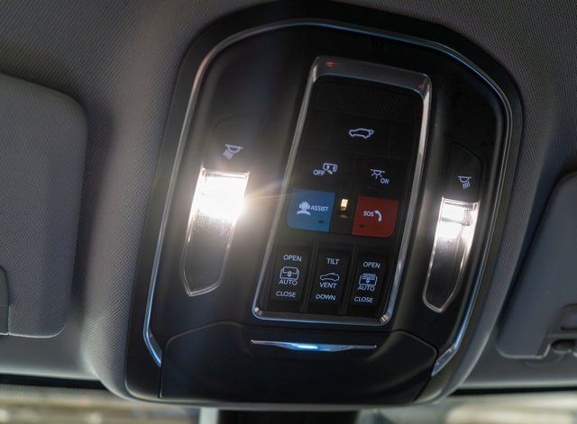 2023 Jeep Grand Cherokee L Limited Blue at Grove City Ford