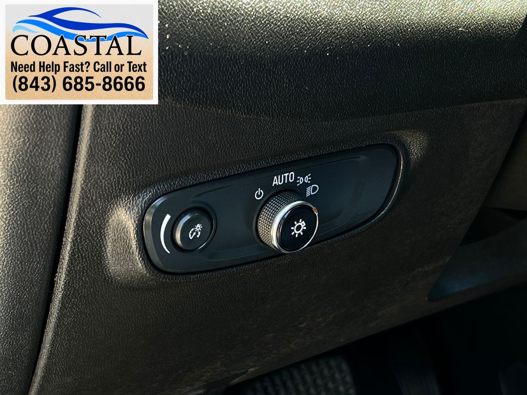 2023 Chevrolet Equinox LS White at Matthews Motors of Wilmington