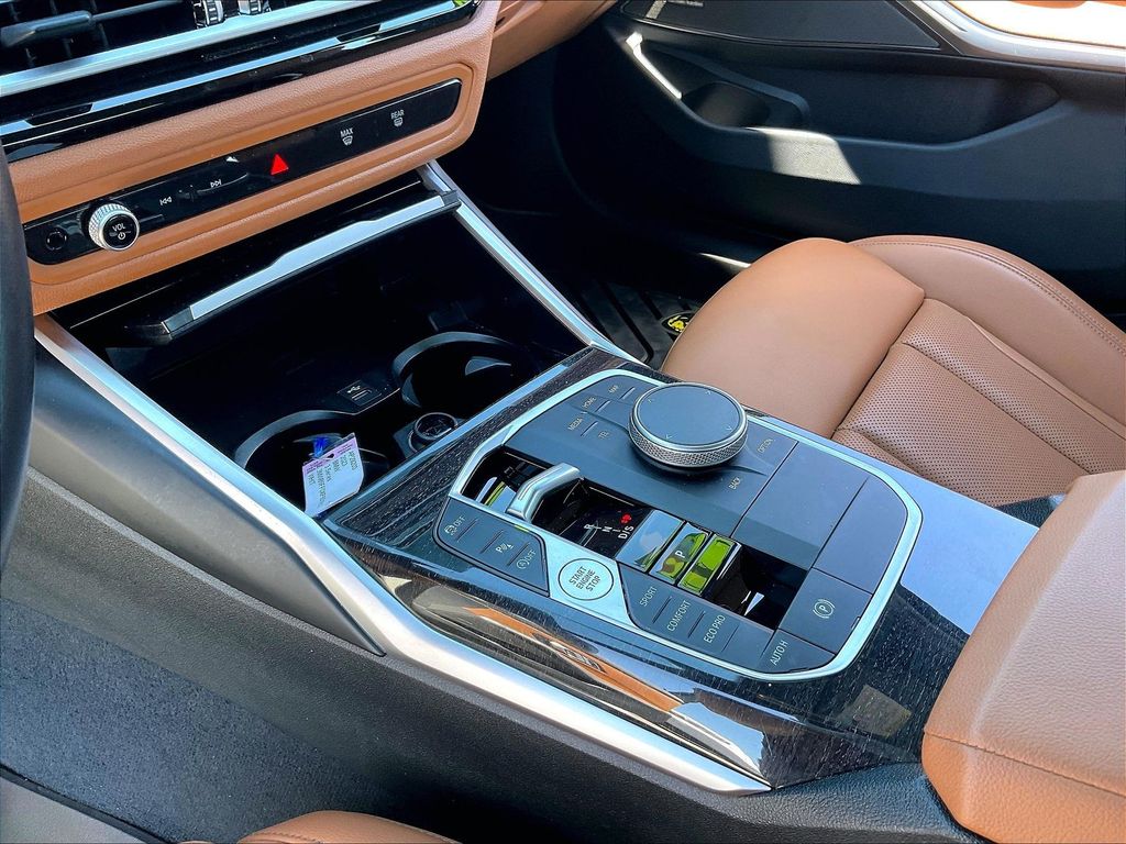2023 BMW 3 Series — photo 19