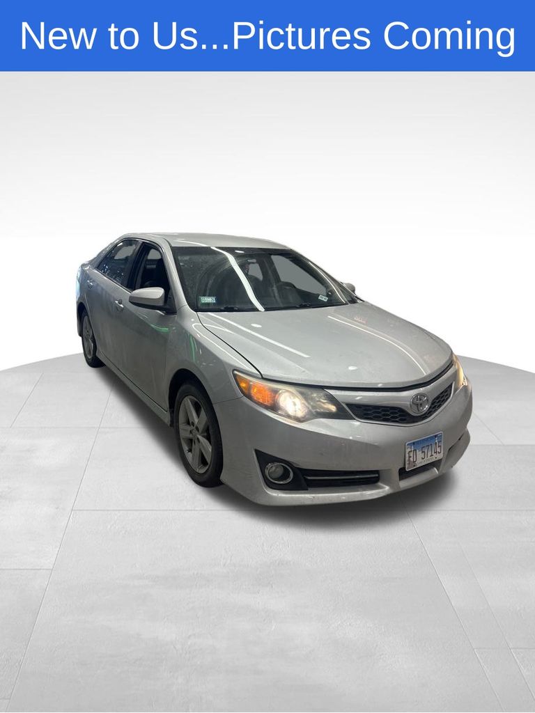 2014 Toyota Camry SE