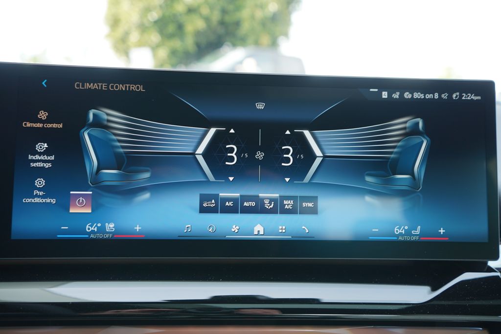 Thumbnail: 2026 BMW i5 - 17