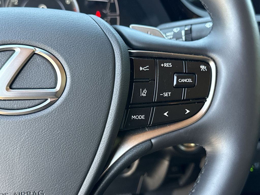 Thumbnail: 2025 Lexus ES - 27