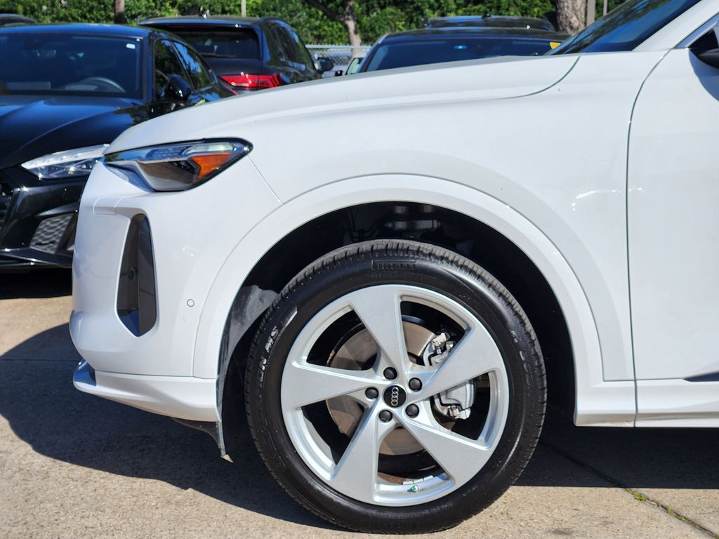 used 2025 Audi Q5 car, priced at $47,381