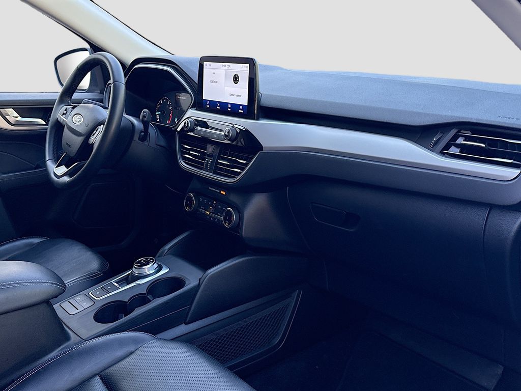 Used 2022 Silver Ford SEL image 27