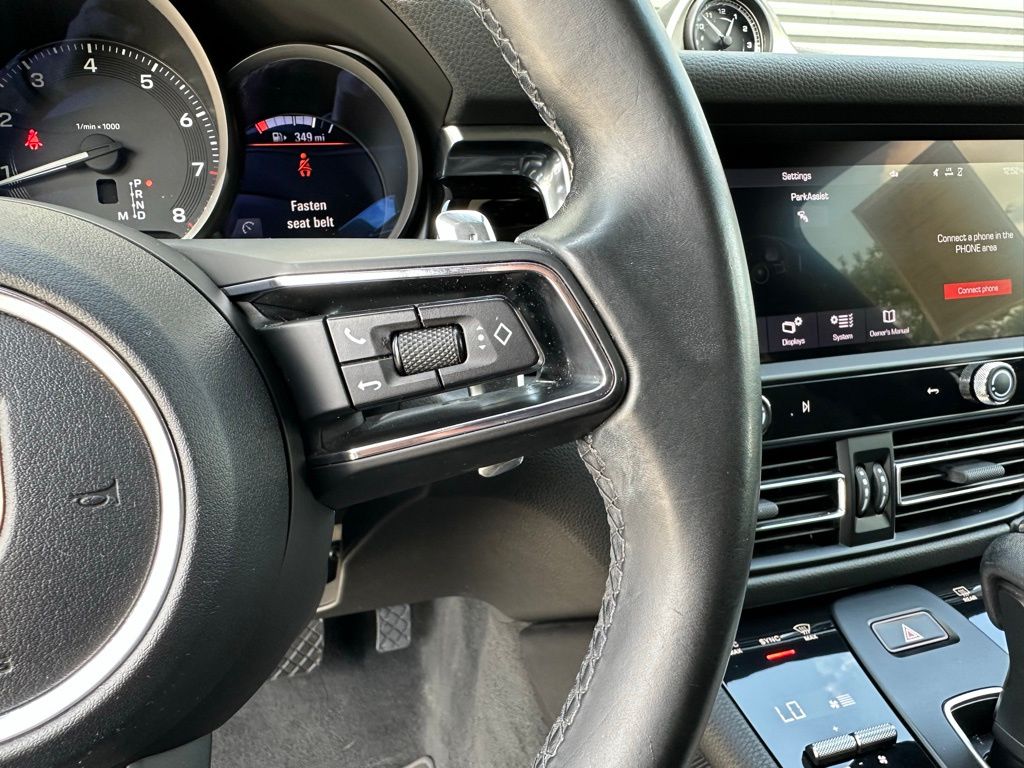 2022 Porsche Macan  18