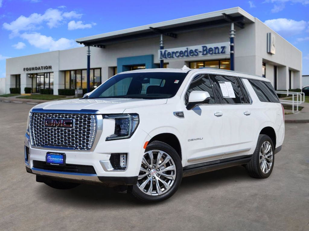 2021 GMC Yukon XL Denali 1