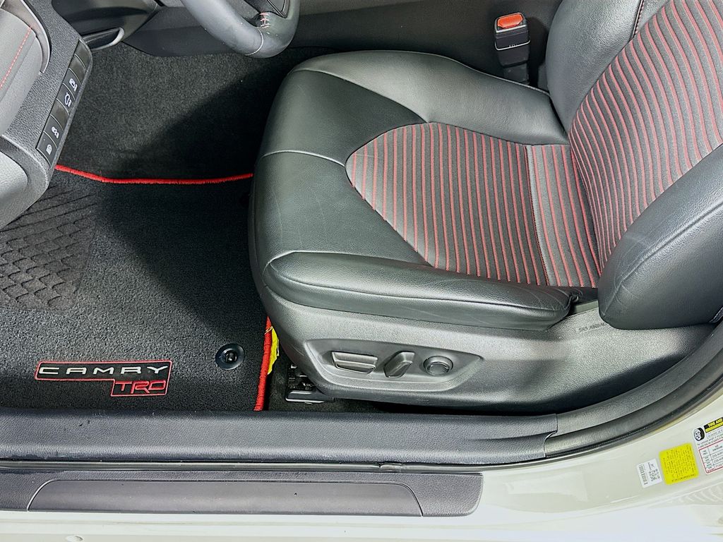 Thumbnail: 2021 Toyota Camry - 19