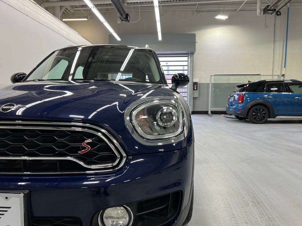 2019 MINI Cooper Countryman Iconic 9