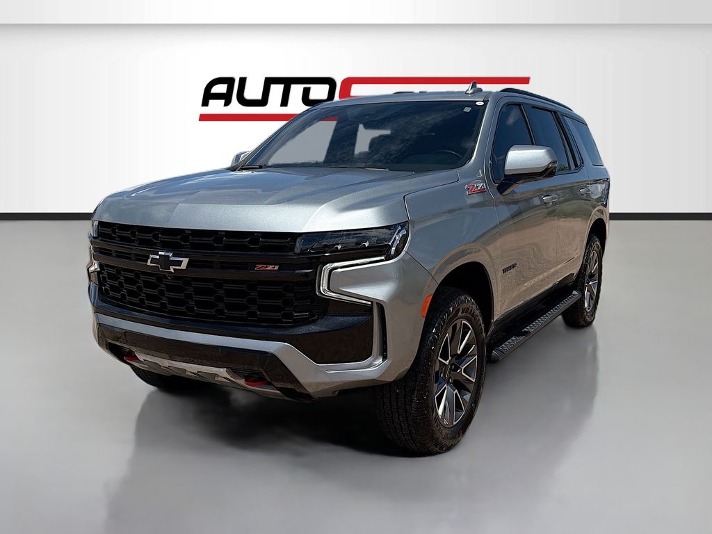 Used 2024 Gray Chevrolet Z71 image 3