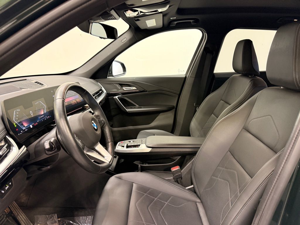 Thumbnail: 2025 BMW X1 - 12