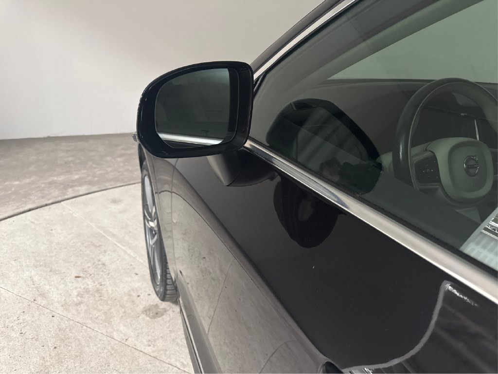 2018 Volvo XC60 Momentum - Photo 31