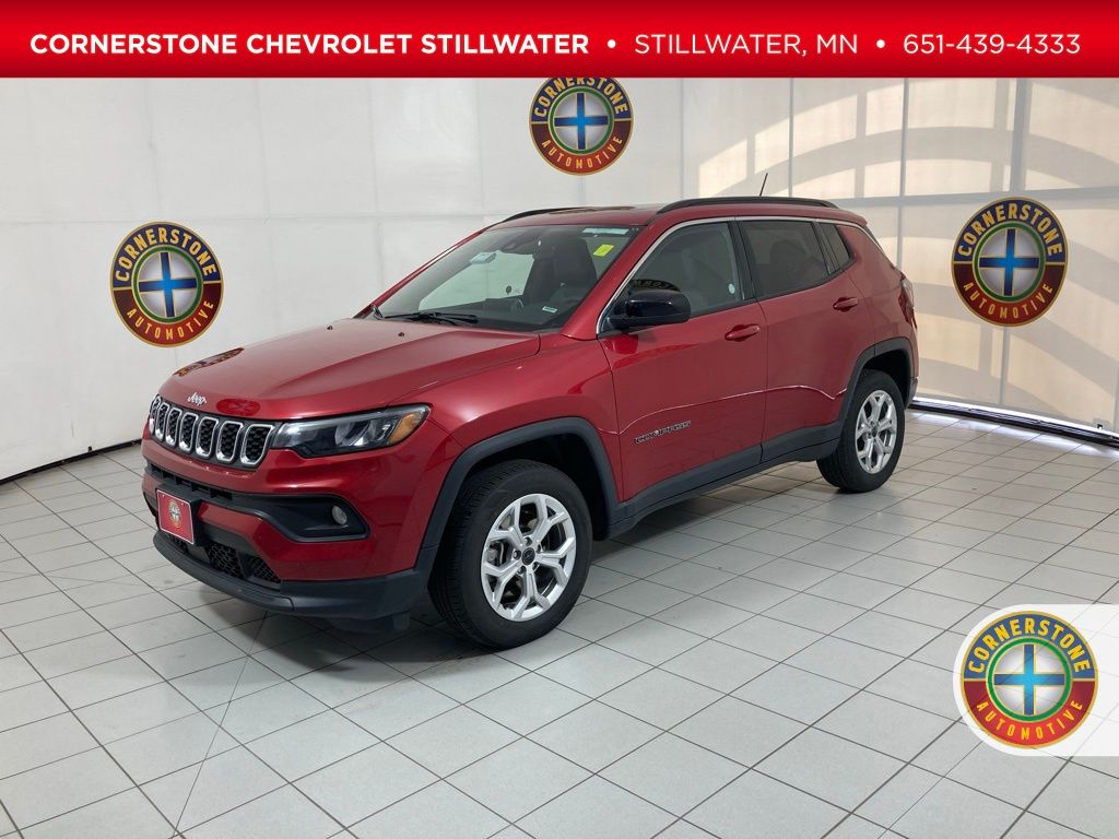 Red Hot Pearlcoat 2025 Jeep Compass Latitude 4WD SUV / Crossover Four-Wheel Drive 8-Speed Automatic