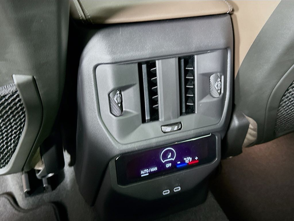 Thumbnail: 2026 BMW X3 - 18