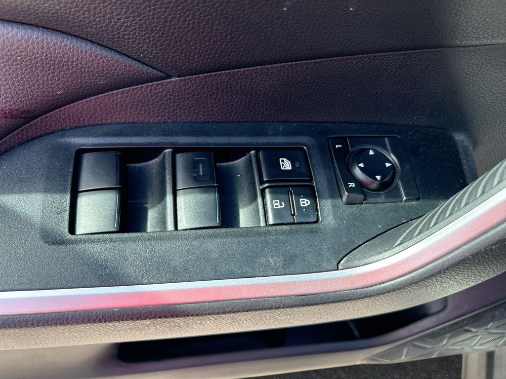 Thumbnail: 2024 Toyota RAV4 - 12