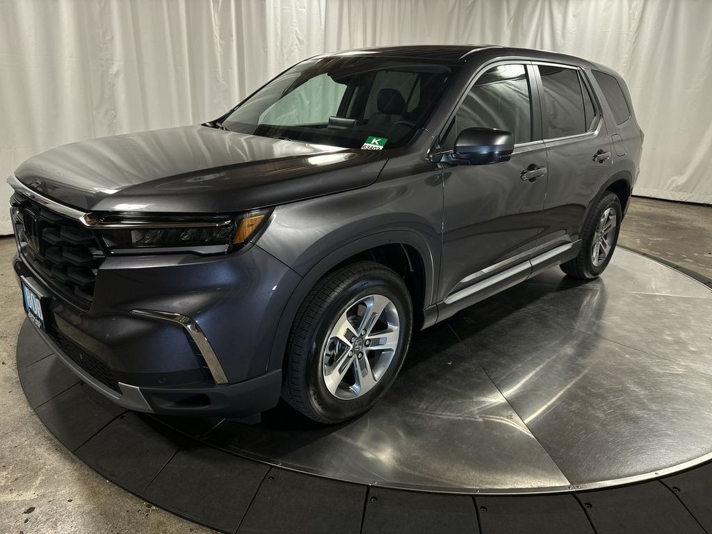 new 2025 Honda Pilot car, priced at $47,095