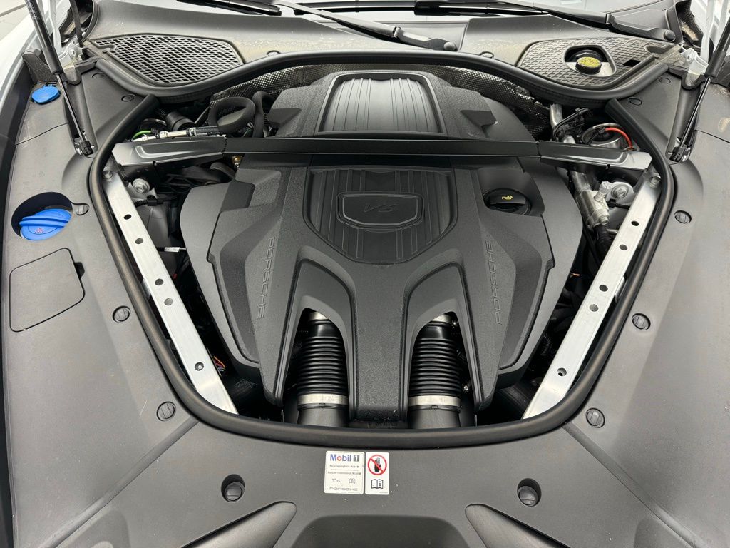2024 Porsche Panamera 4 29