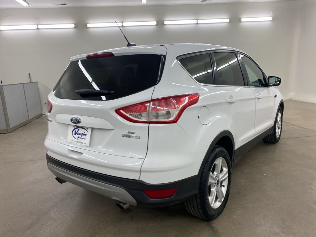 2016 Ford Escape SE photo