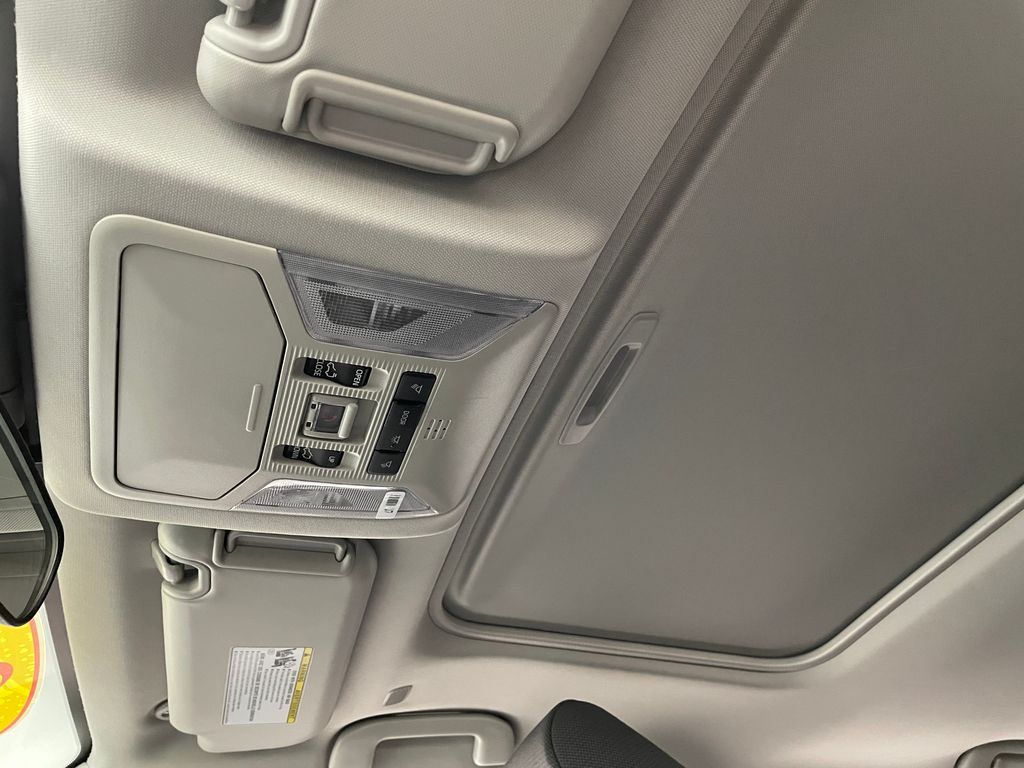 Thumbnail: 2025 Toyota RAV4 - 30