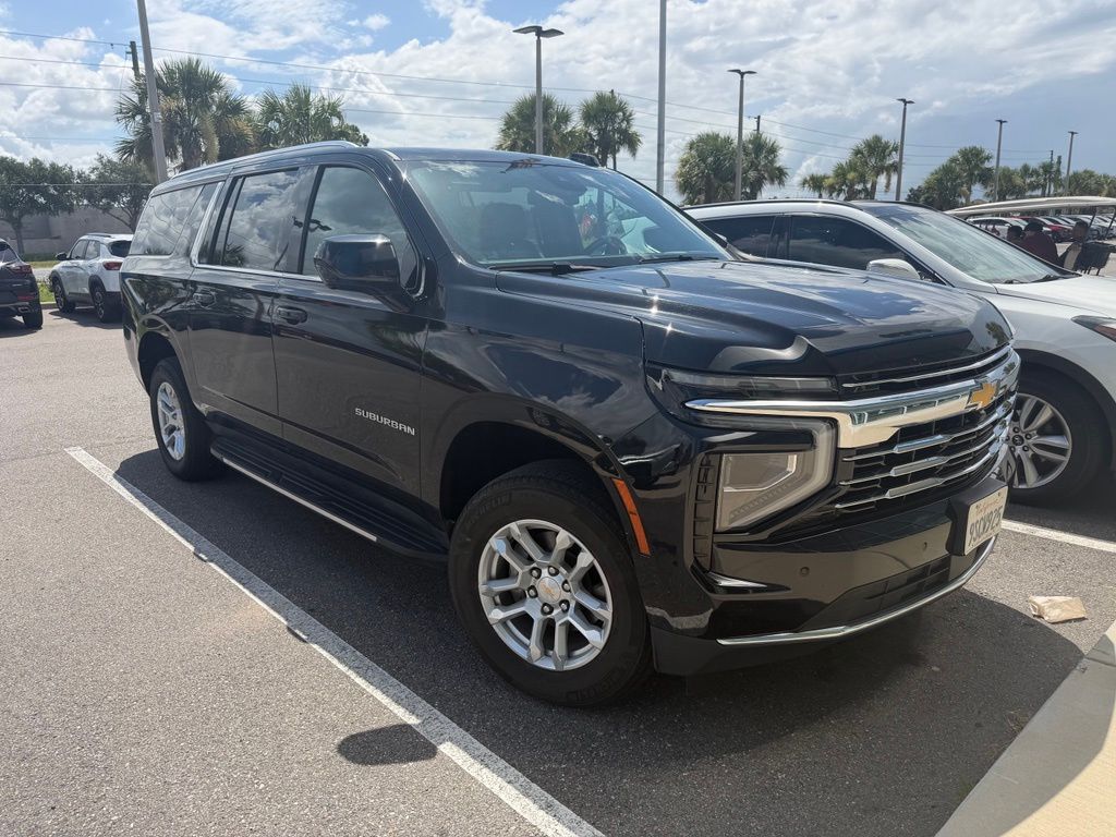 2025 Chevrolet Suburban LT RWD