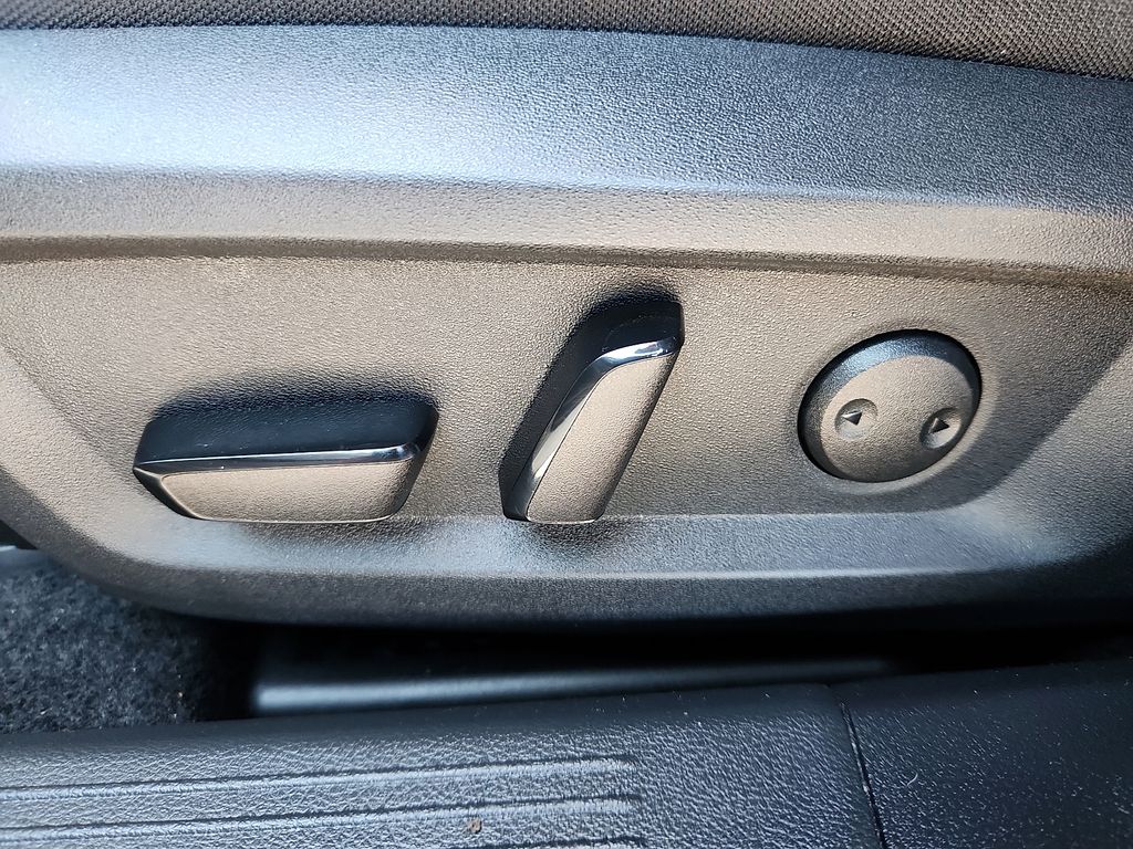 Thumbnail: 2023 Nissan Rogue - 26