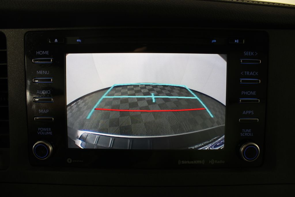 Used 2018 Toyota Sienna for sale in 