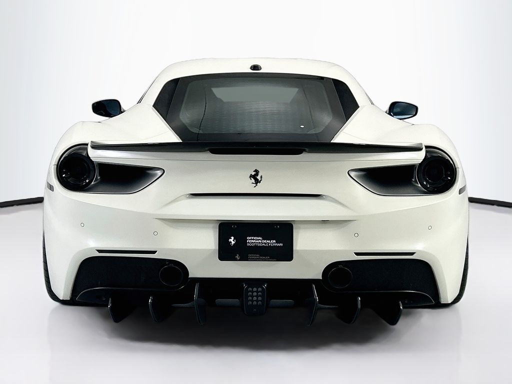 Used 2018 Bianco Avus Ferrari  image 6