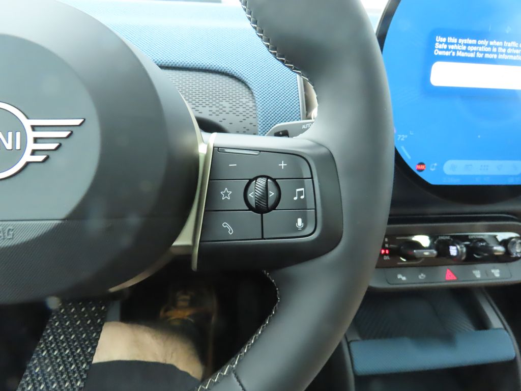 2025 MINI Cooper Countryman Iconic 13