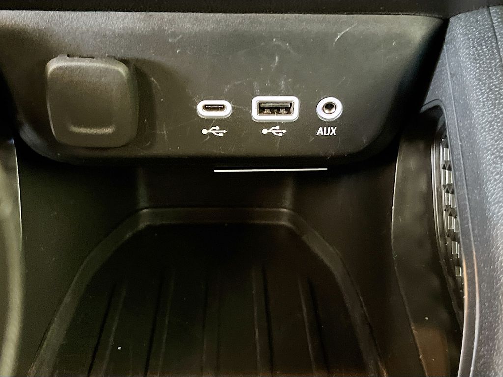 Used 2022 Red Chevrolet LT image 20