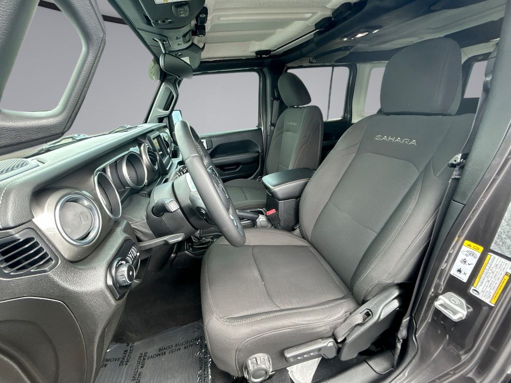 Thumbnail: 2018 Jeep Wrangler - 26