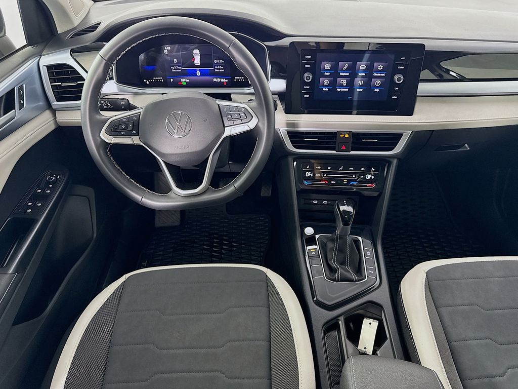 Used Car 2025 Volkswagen Taos  1.5t Se For Sale Under $25,000 In Austin, Texas