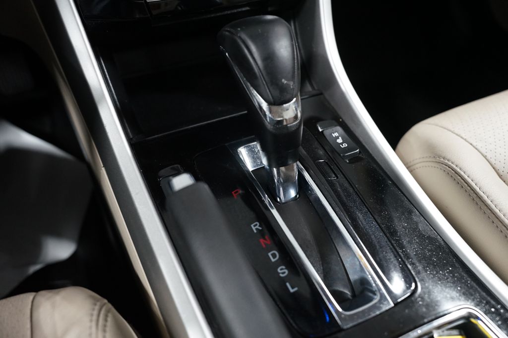 Thumbnail: 2016 Honda Accord - 22