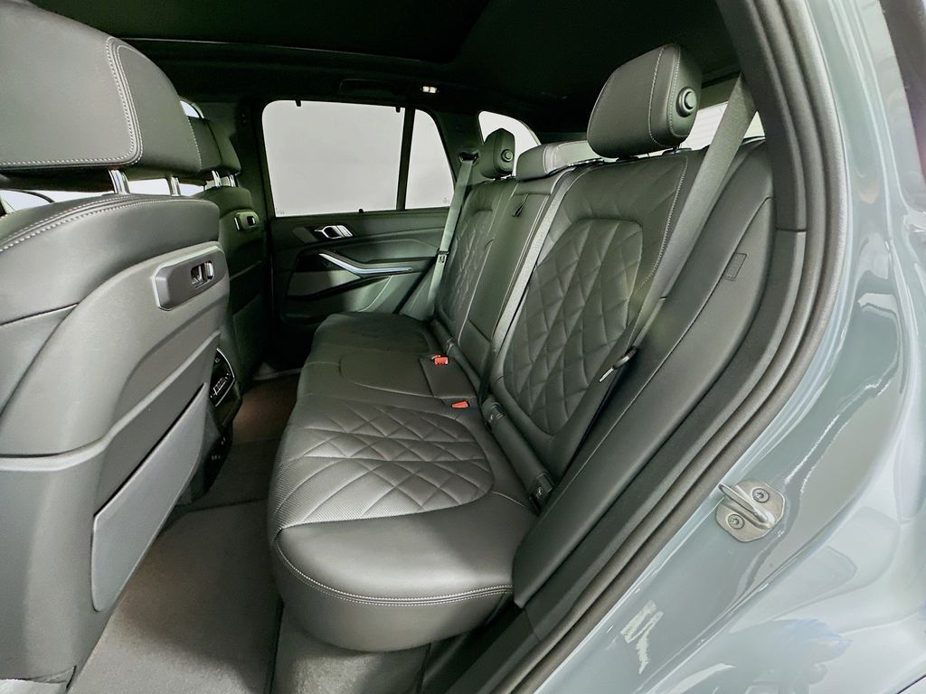 Thumbnail: 2026 BMW X5 - 17