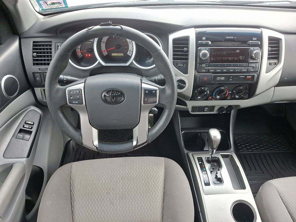 Thumbnail: 2012 Toyota Tacoma - 17