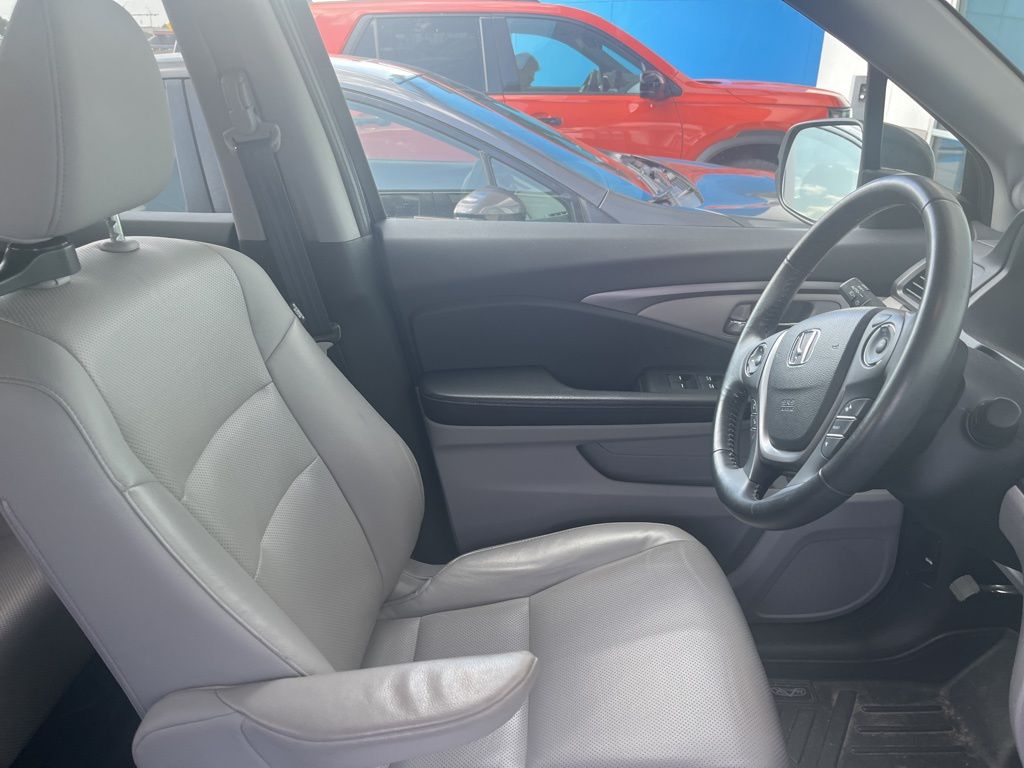Thumbnail: 2019 Honda Ridgeline - 4